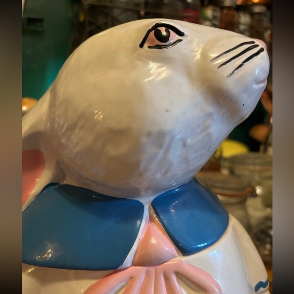 🤫 Be vwary, vwary quiet…. MCM WABBIT COOKIE JAR - Picture 8 of 9